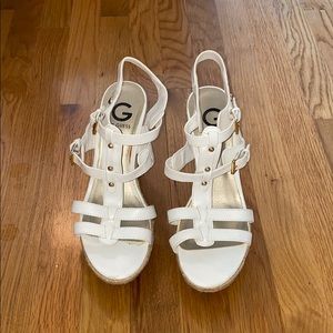 Guess white wedges with gold buckles